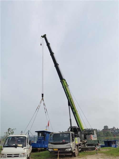 吉木萨尔县桥梁建设吊装案例